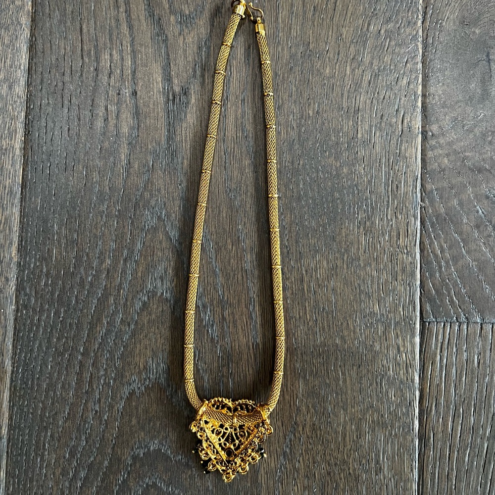 NWOT - Gold plated necklace, earrings and key chain - Picture 2 of 8